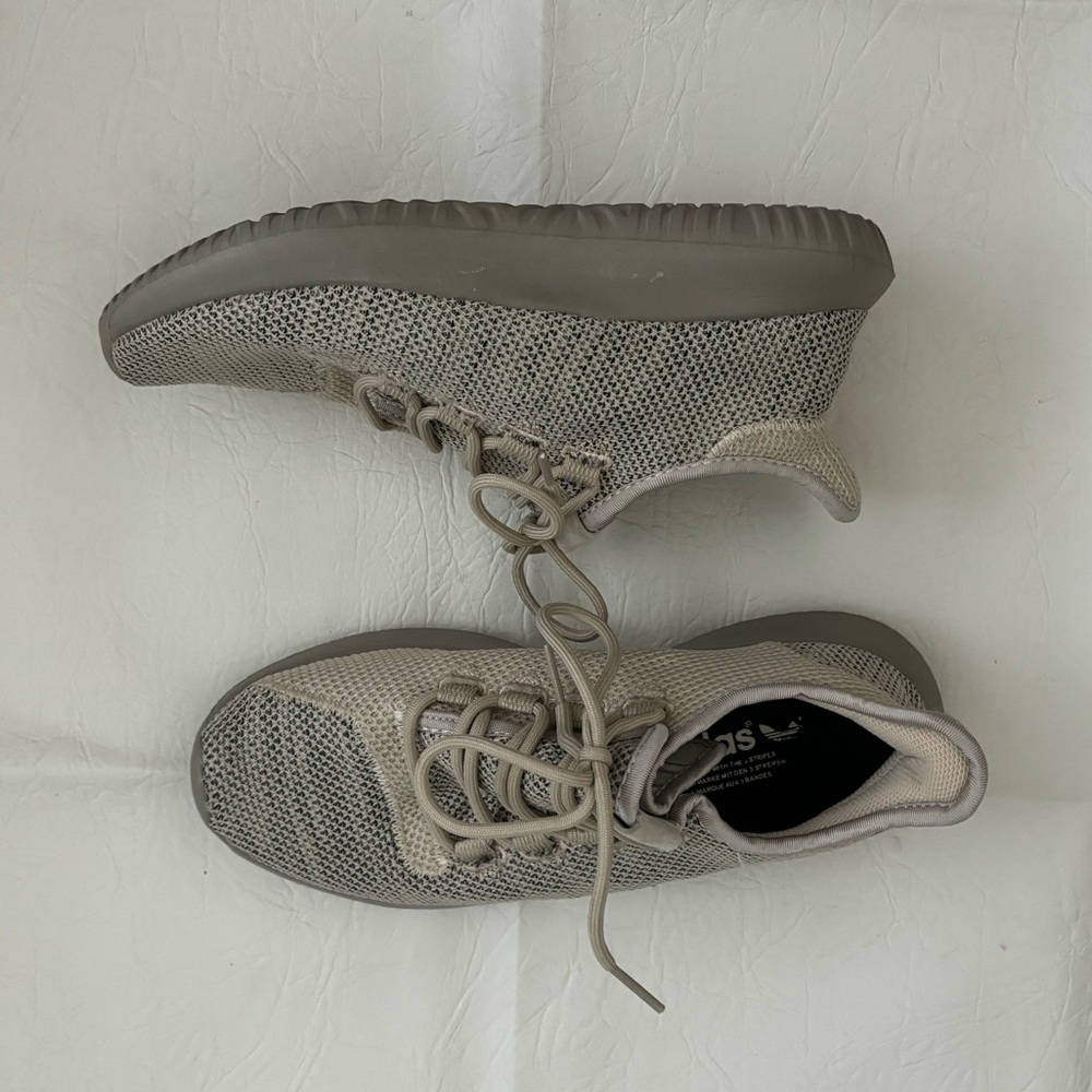 Adidas Tennis Shoes